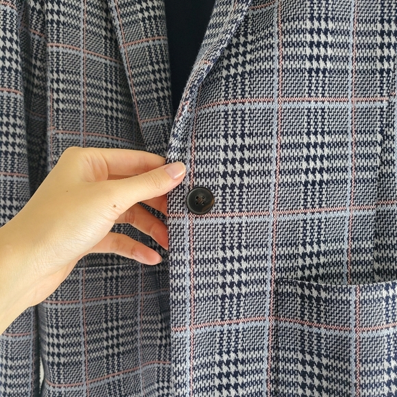 Gap soft fabric plaid jacket - Picture 9 of 9